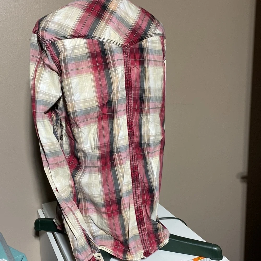 BKE Vintage Hammer Long Sleeve Shirt​​​​ - Picture 6 of 8